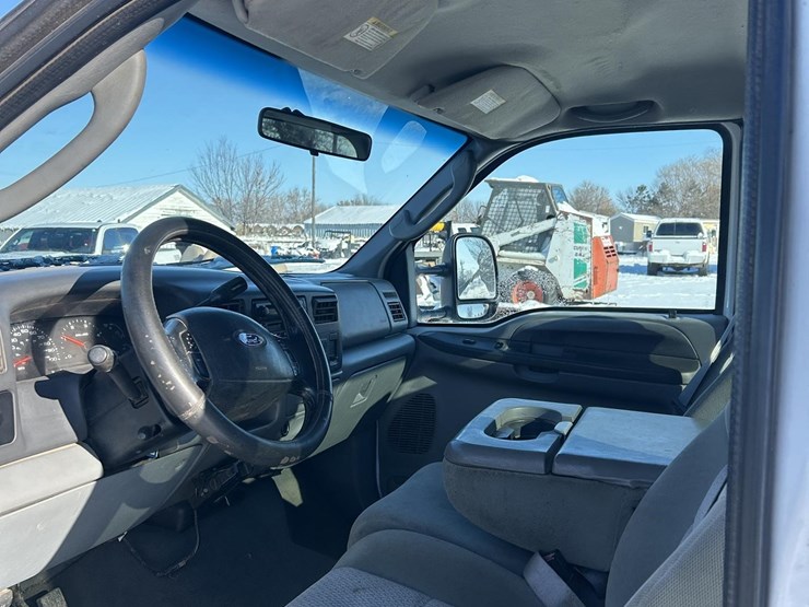 2003-ford-f350-xlt-image-14