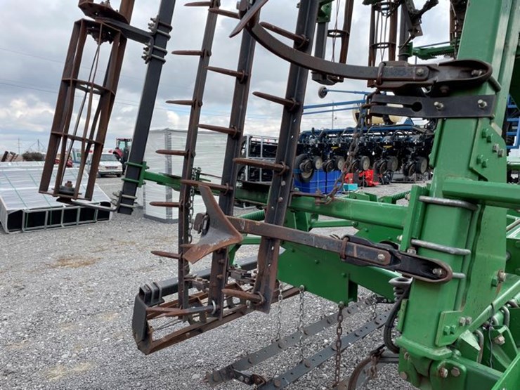 john-deere-2210-image-20