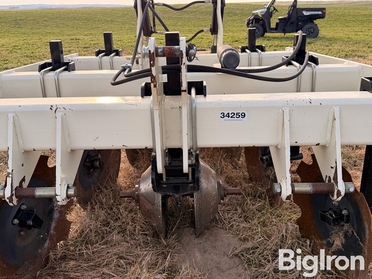 patriot-pivot-track-closer-image-10