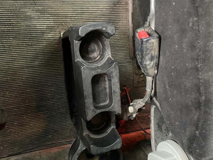 peterbilt-386-image-35