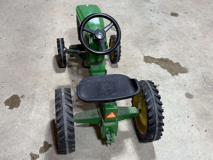 john-deere-pedal-tractor-with-8520-stickers-image-3