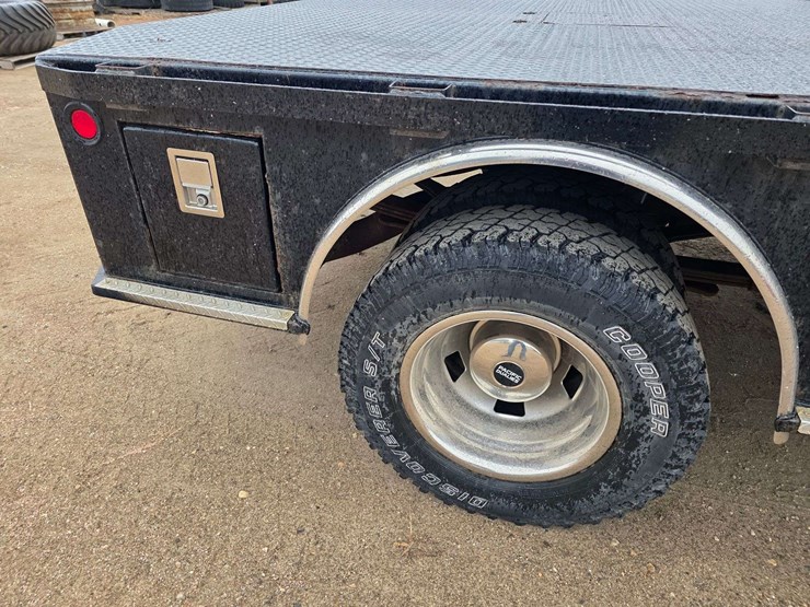 2005-dodge-ram-3500-image-52