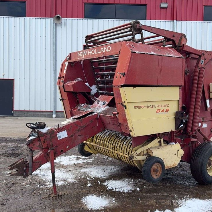 NEW HOLLAND 855