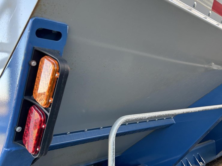 2022-walkabout-mother-bins-4000+-image-41