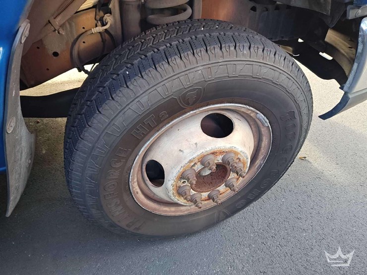 2017-ford-e450-image-37