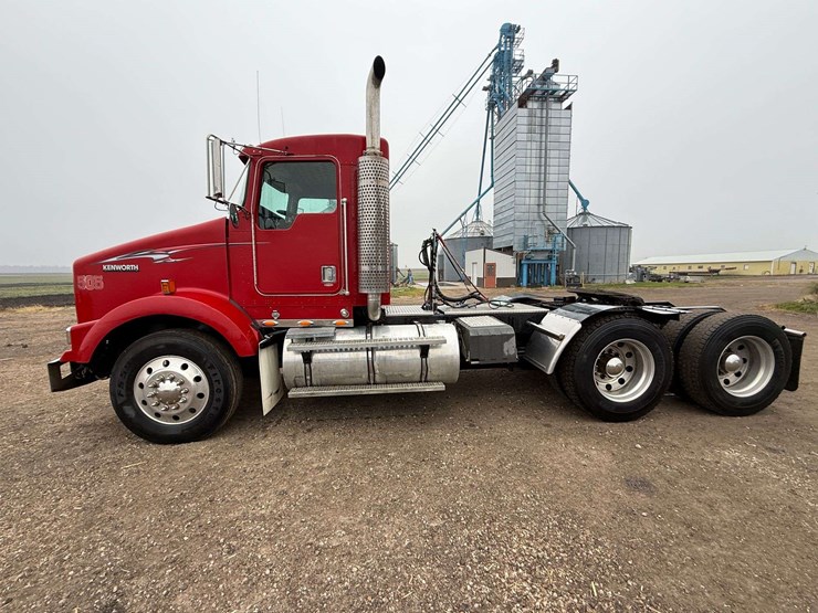 2001-kenworth-t800-image-14