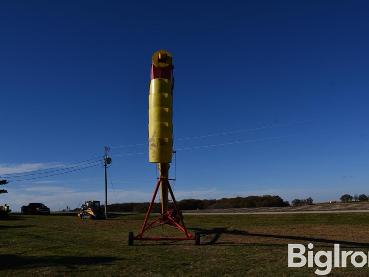 westfield-mk130-71-13"x71'-swing-away-auger-image-6