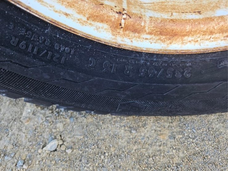 massey-ferguson-240-image-66