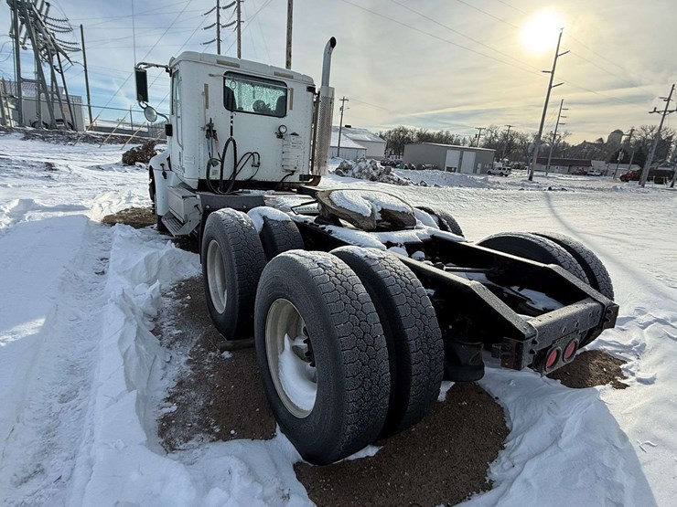 2005-international-9200-image-8