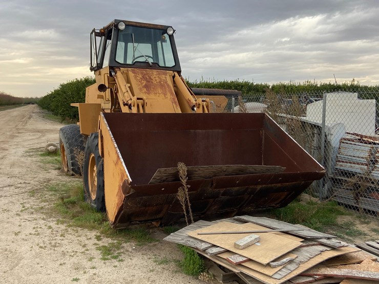 #1701-•-1970-case-24c-wheel-loader-image-3