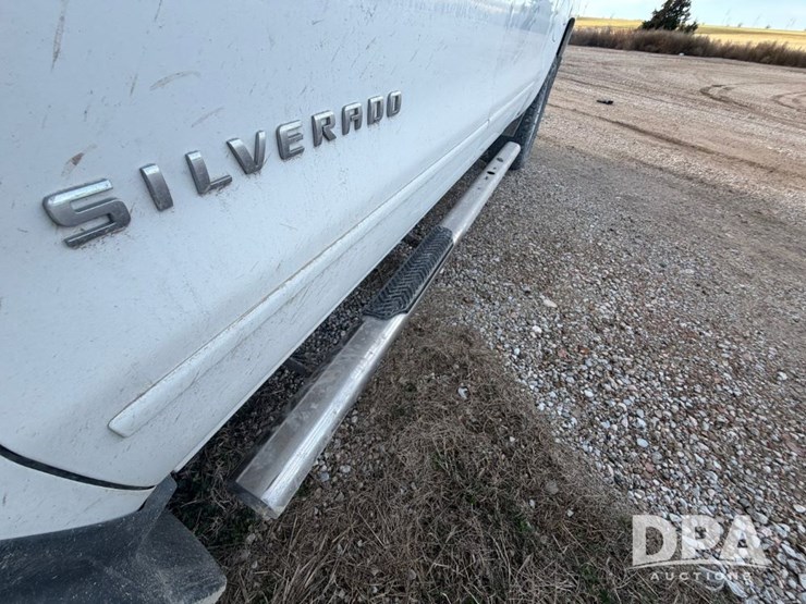 2017-chevrolet-1500-image-41