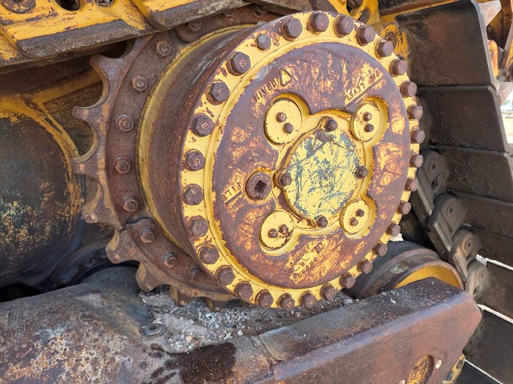 caterpillar-d8-image-14