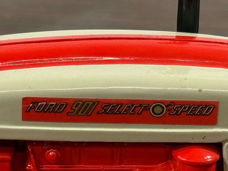 ford-900-image-2