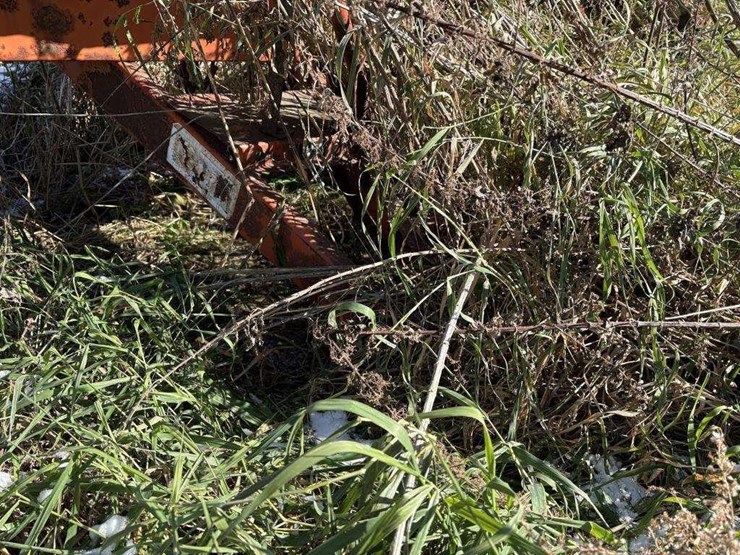 old-pull-type-sprayer-image-3