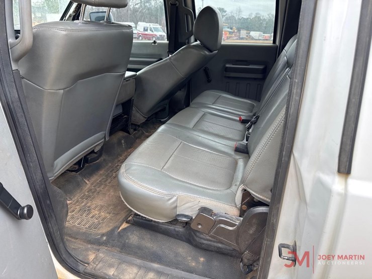 2011-ford-f250-xl-image-14