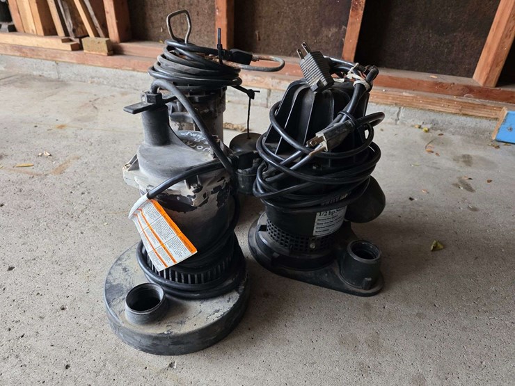 3-sump-pumps,-1-w/out-float,-all-in-working-order-per-seller,-buying-all-for-one-money-image-6