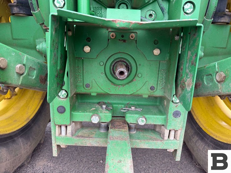 2012-john-deere-6115r-image-37