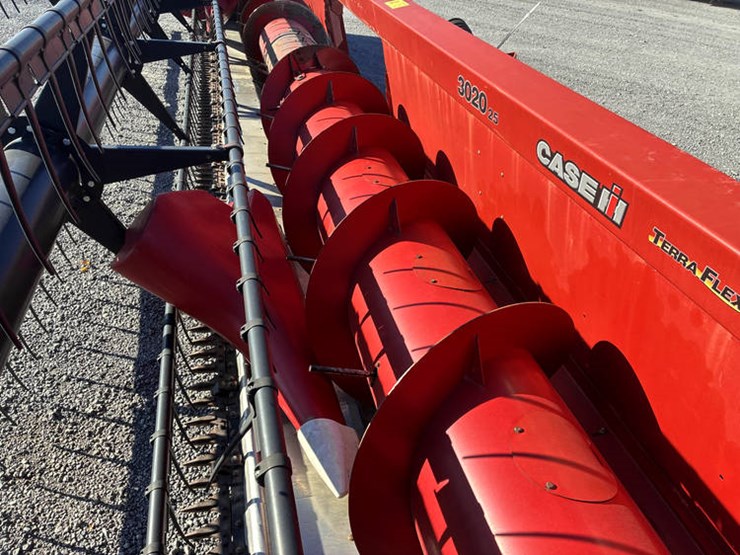 2012-case-ih-3020-image-24