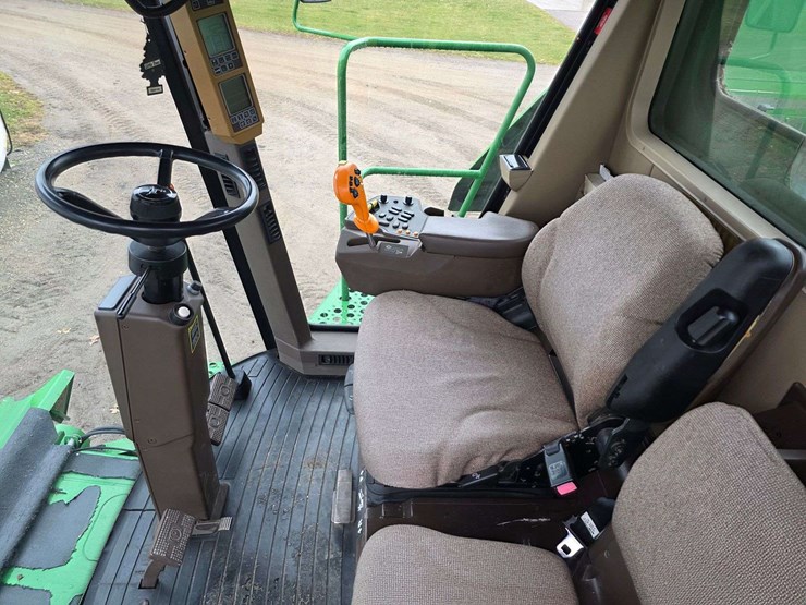 2000-john-deere-9650-sts-image-85