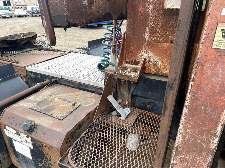 ford-lt9000-image-14