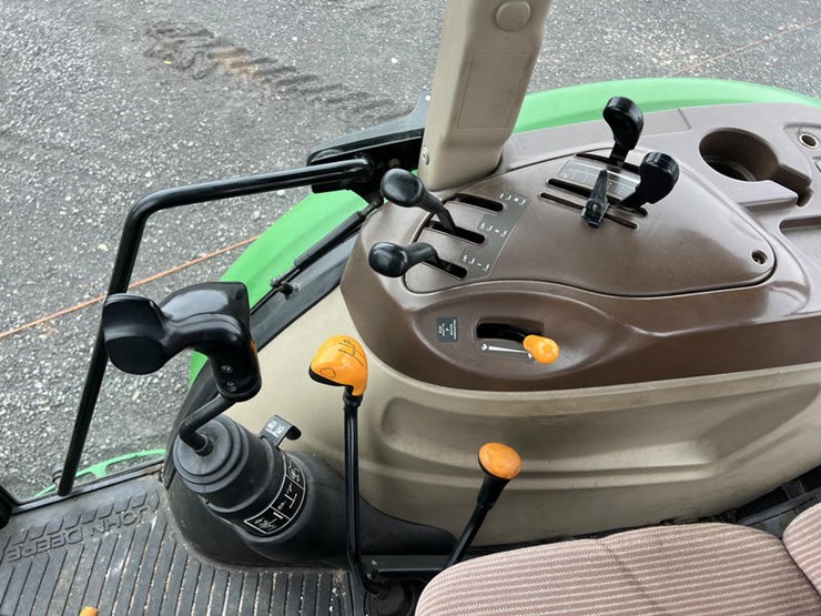 2005-john-deere-5425-image-21