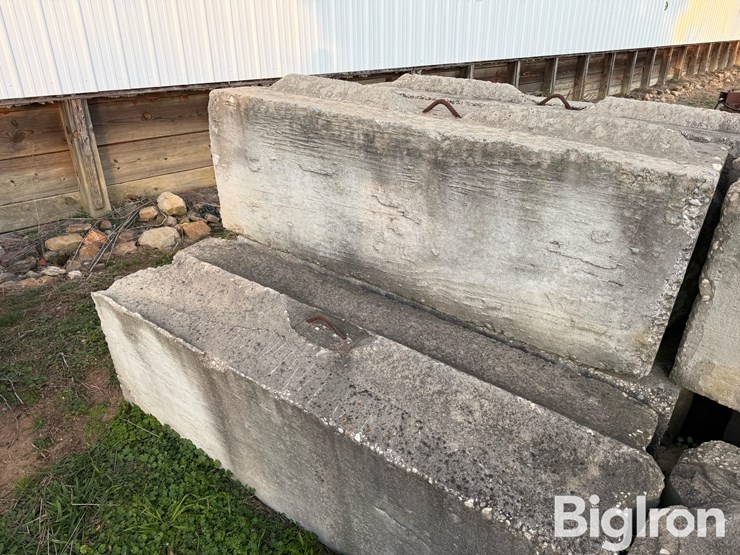 6)-precast-retaining-wall-blocks-image-9