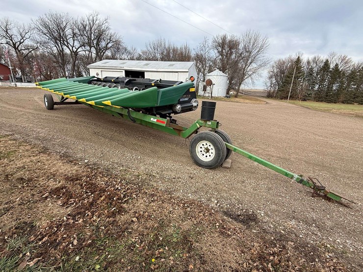 2004-geringhoff-12-row-20”-roto-disc-chopping-head,-comes-with-a-mauer-header-trailer,-stationary,-r-image-5