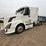 2005-volvo-sleeper-semi,-cummins-isx-engine,-13-speed-eaton-transmission,-wet-kit,-aluminum-front-an-image-24