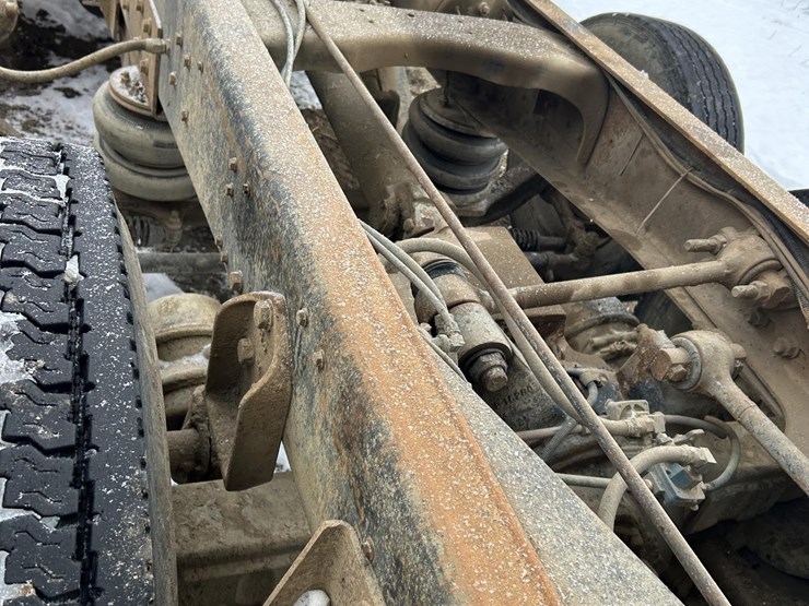 1997-ford-lt8000-image-62