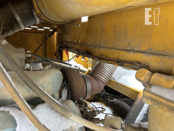 1981-oshkosh-green-snow-blower-image-45