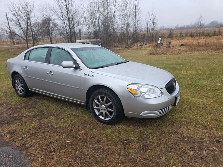 2006-buick-lucerne-cxl,-216,480-miles,-cruise,-am/fm/cd,-dual-climate-control,-heated-leather-seats,-image-2
