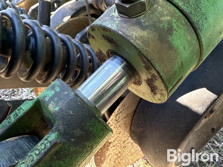 john-deere-1560-image-17