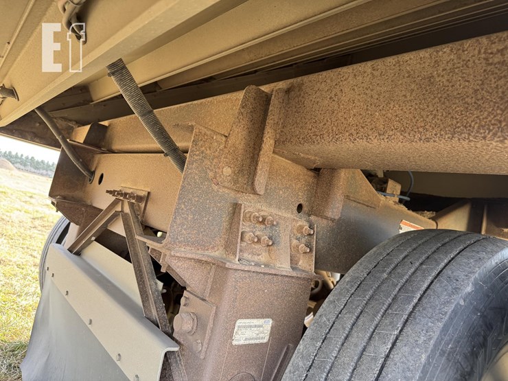 2014-wilson-grain-trailer-image-19