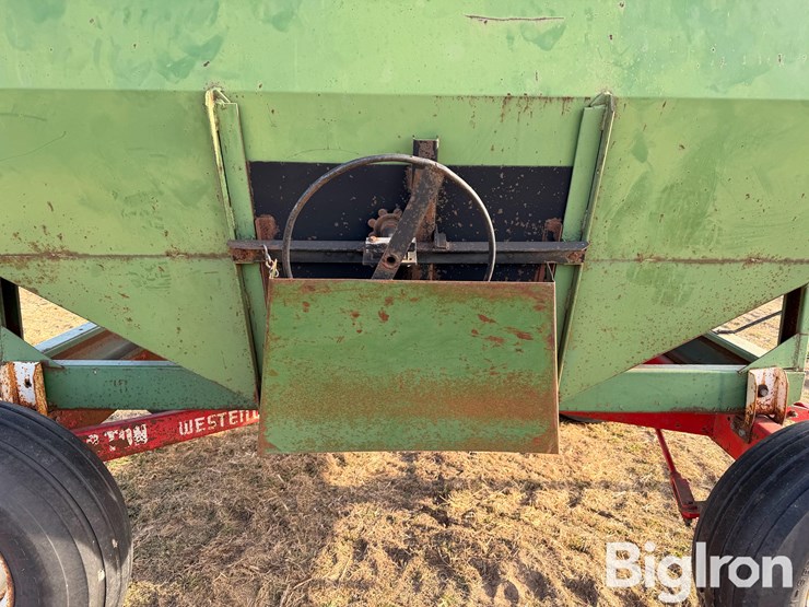 dakon-gravity-wagon-on-westendorff-running-gear-image-13