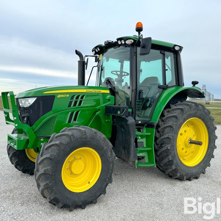 JOHN DEERE 6140M