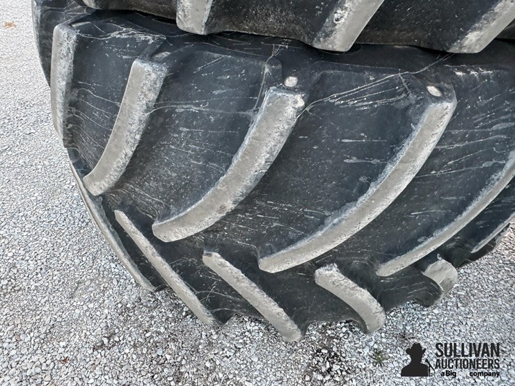 lsw-tires-&-rims-for-jd-8r-tractor-image-6