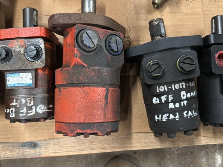 #186-•-skid-of-miscellaneous-items*-image-6