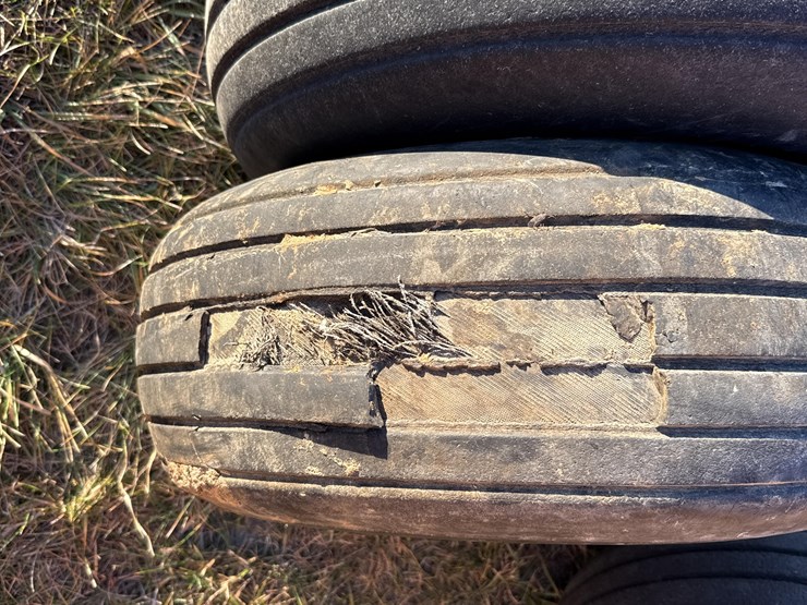 various-mounted-tires-&-rims-image-17