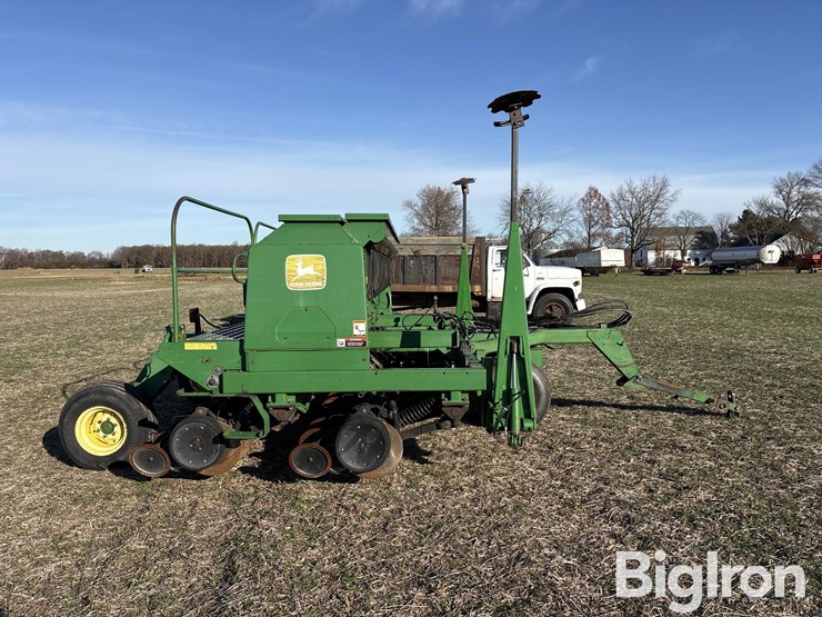 john-deere-1560-image-4