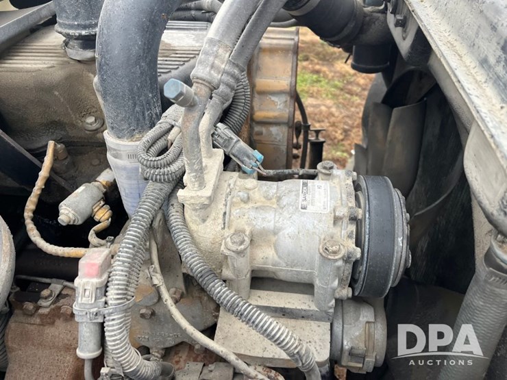 2005-kenworth-t800-image-59