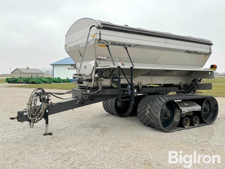 2023-unverferth-1850-pro-force-dry-fertilizer-spreader-image-1