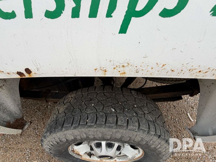 2012-chevrolet-2500hd-image-34