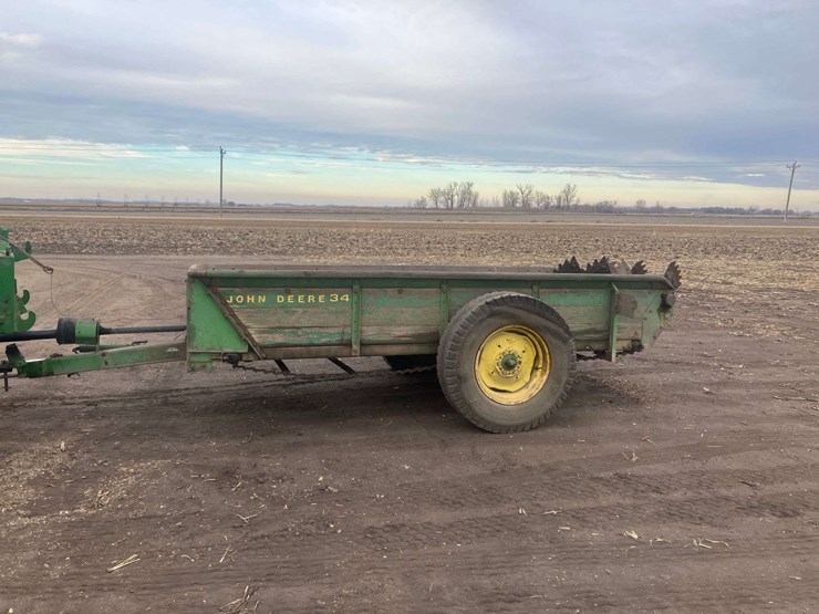 john-deere-34-image-1