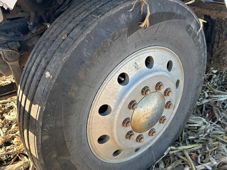 1985-international-s2500-image-15