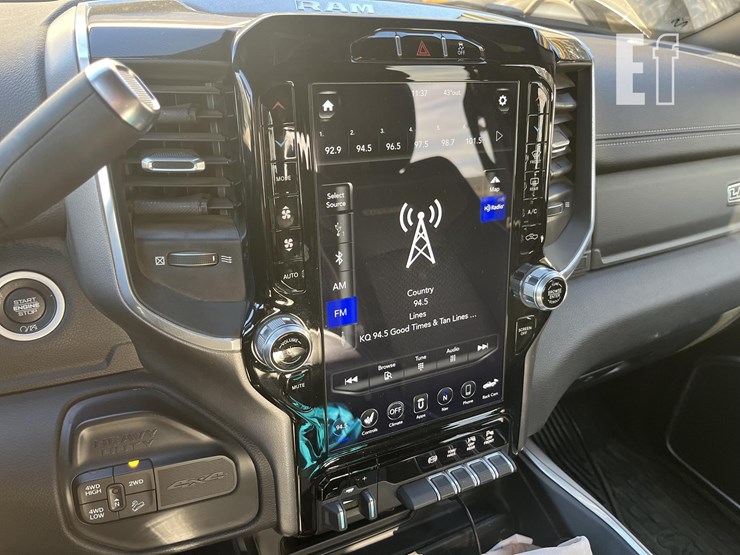 ram-2500-laramie-image-9