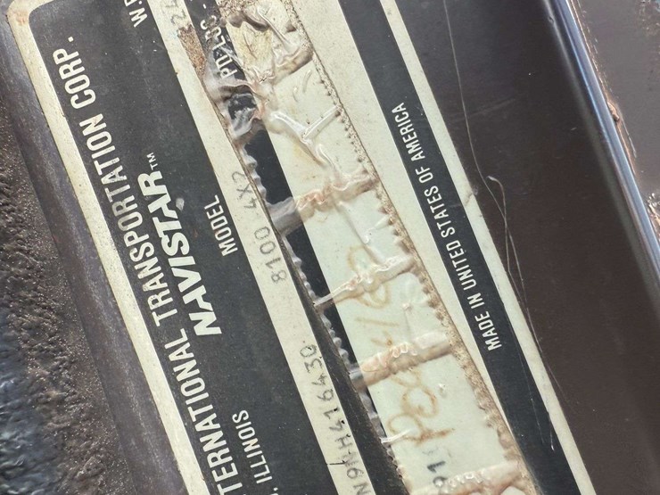 1992-international-805-box-truck,-shows-54,622-miles,-9-speed-transmission,-11r22.5-tires,-26.5’-box-image-32