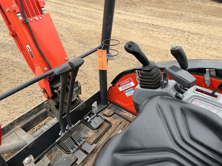 kubota-kx71-image-14