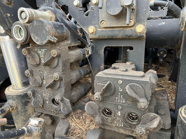 2014-case-ih-magnum-310-image-25