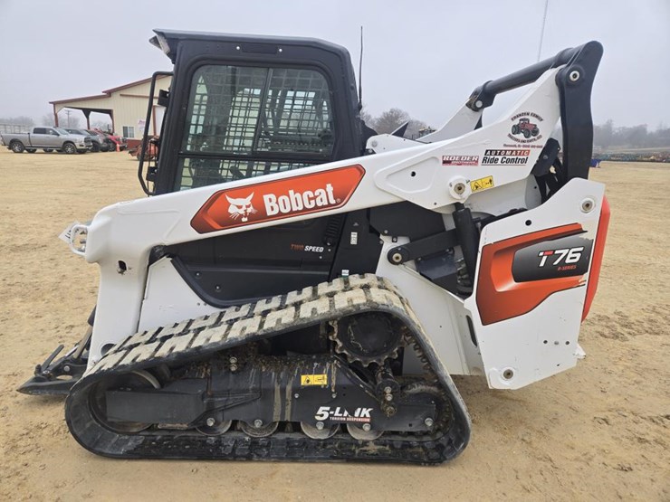 bobcat-t76-image-13