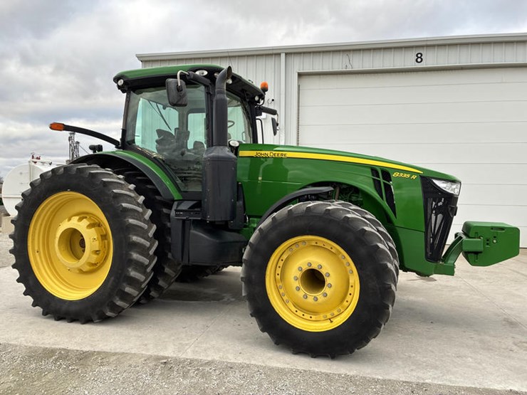 john-deere-8335r-image-3